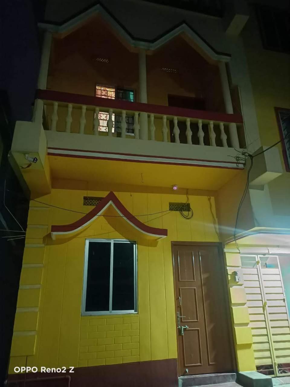 Dr B Das Homestay Агартала Экстерьер фото