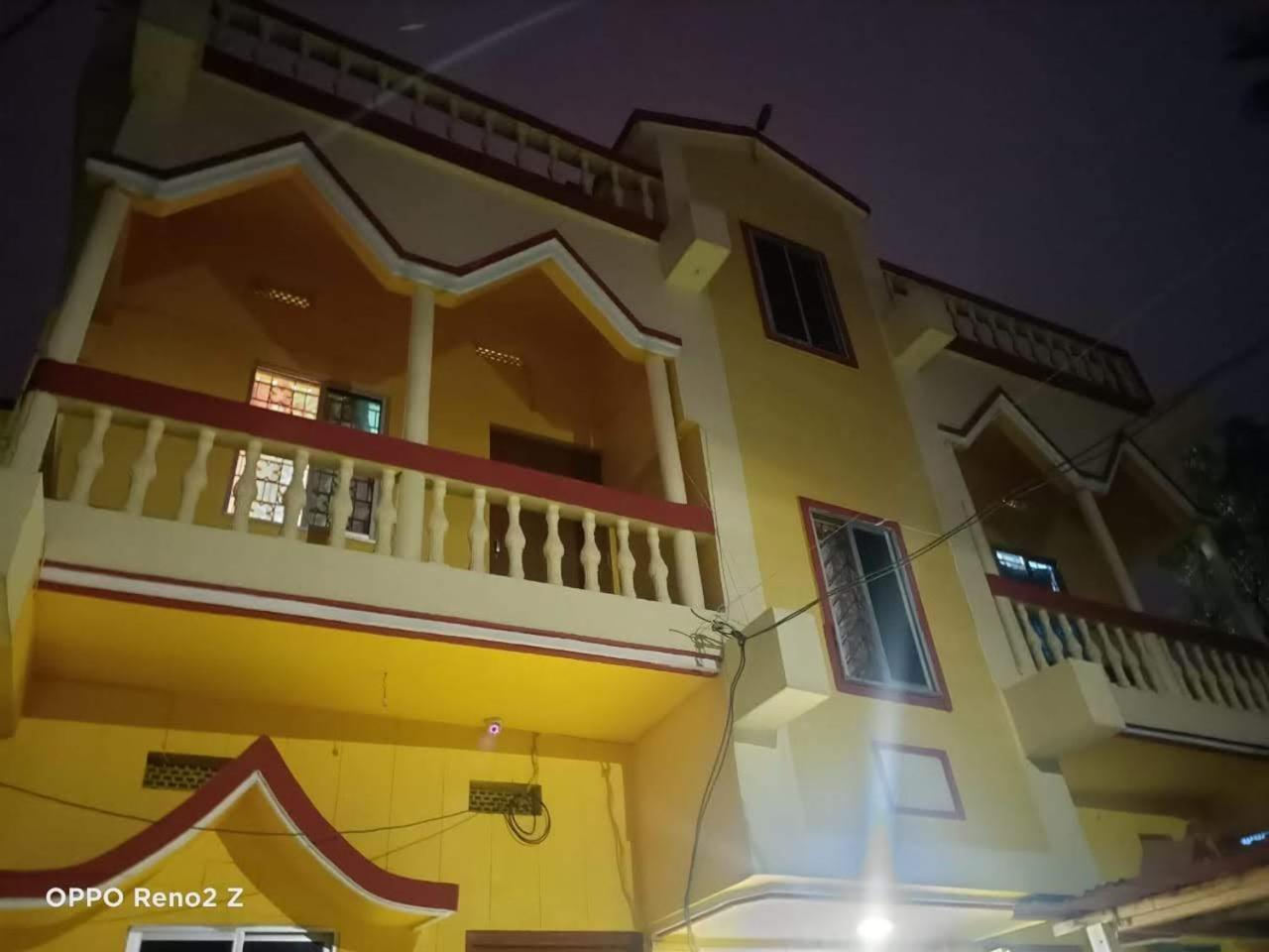 Dr B Das Homestay Агартала Экстерьер фото