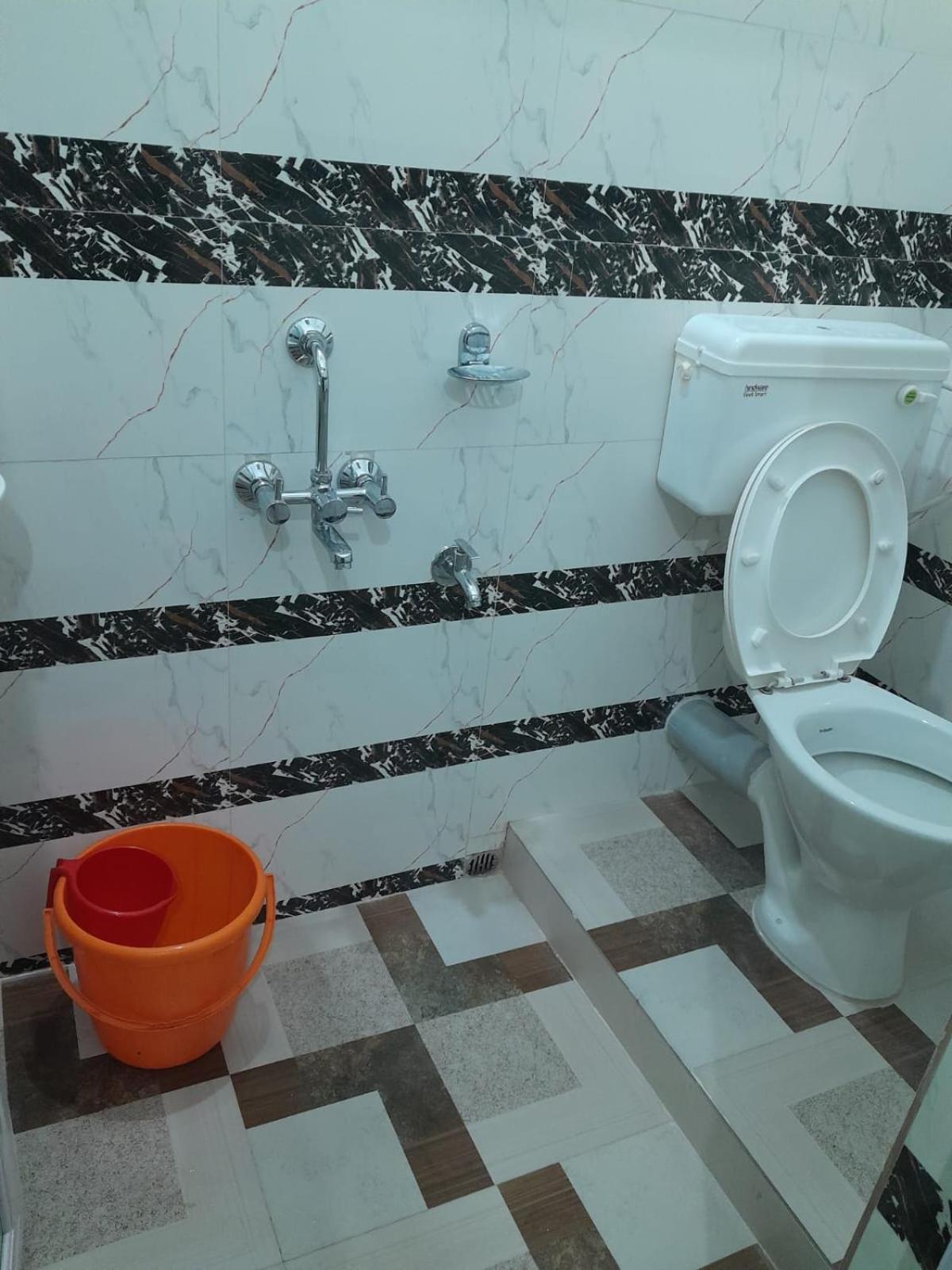 Dr B Das Homestay Агартала Экстерьер фото